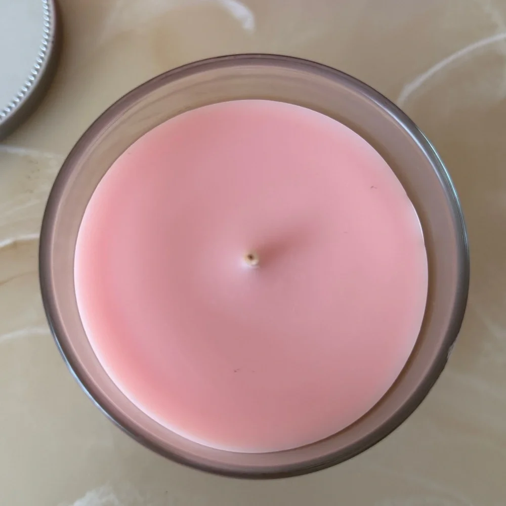 Yankee Candle Bermuda Beach Scented Candle Small Tumbler Pink Floral Gift Box